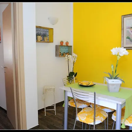Monolocali Apartment